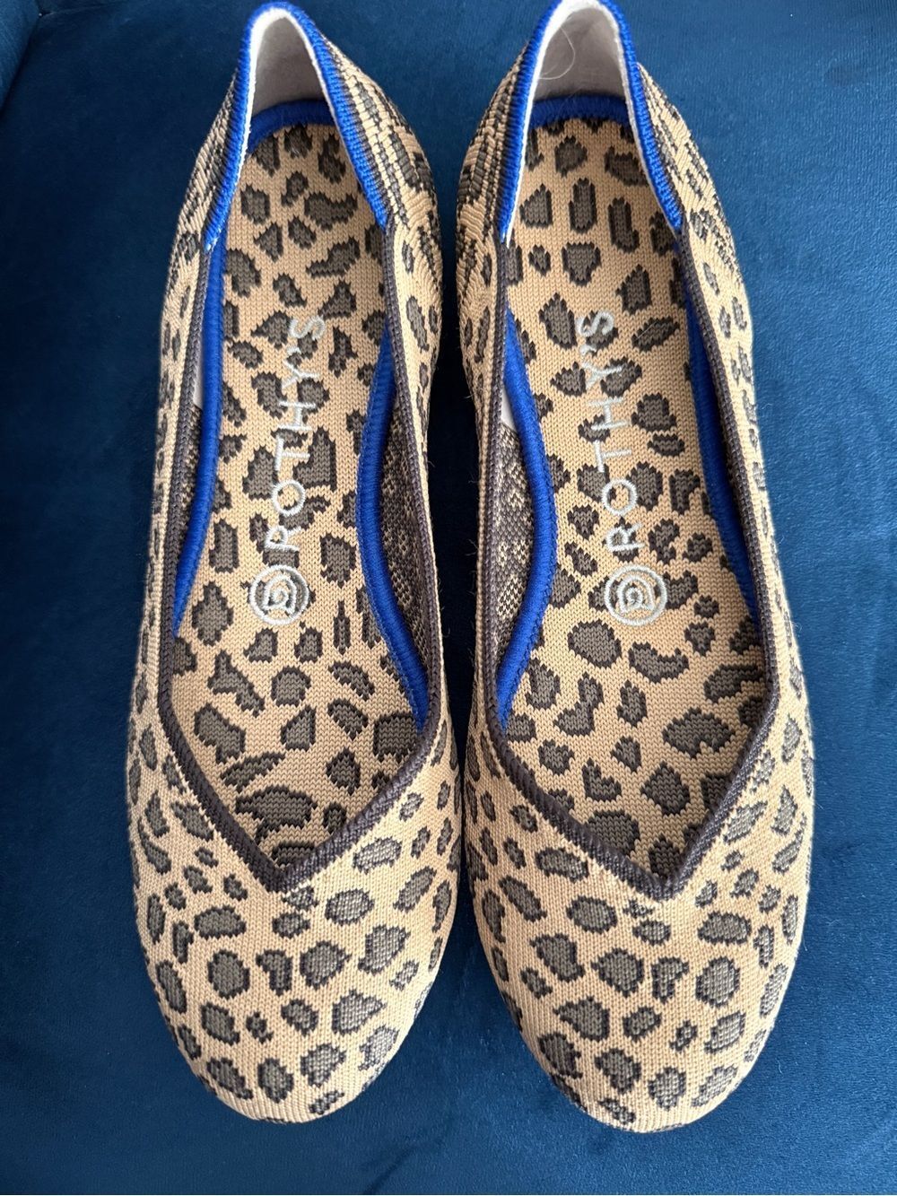 Rothys Spotted Leopard Print Round Toe Flats 7